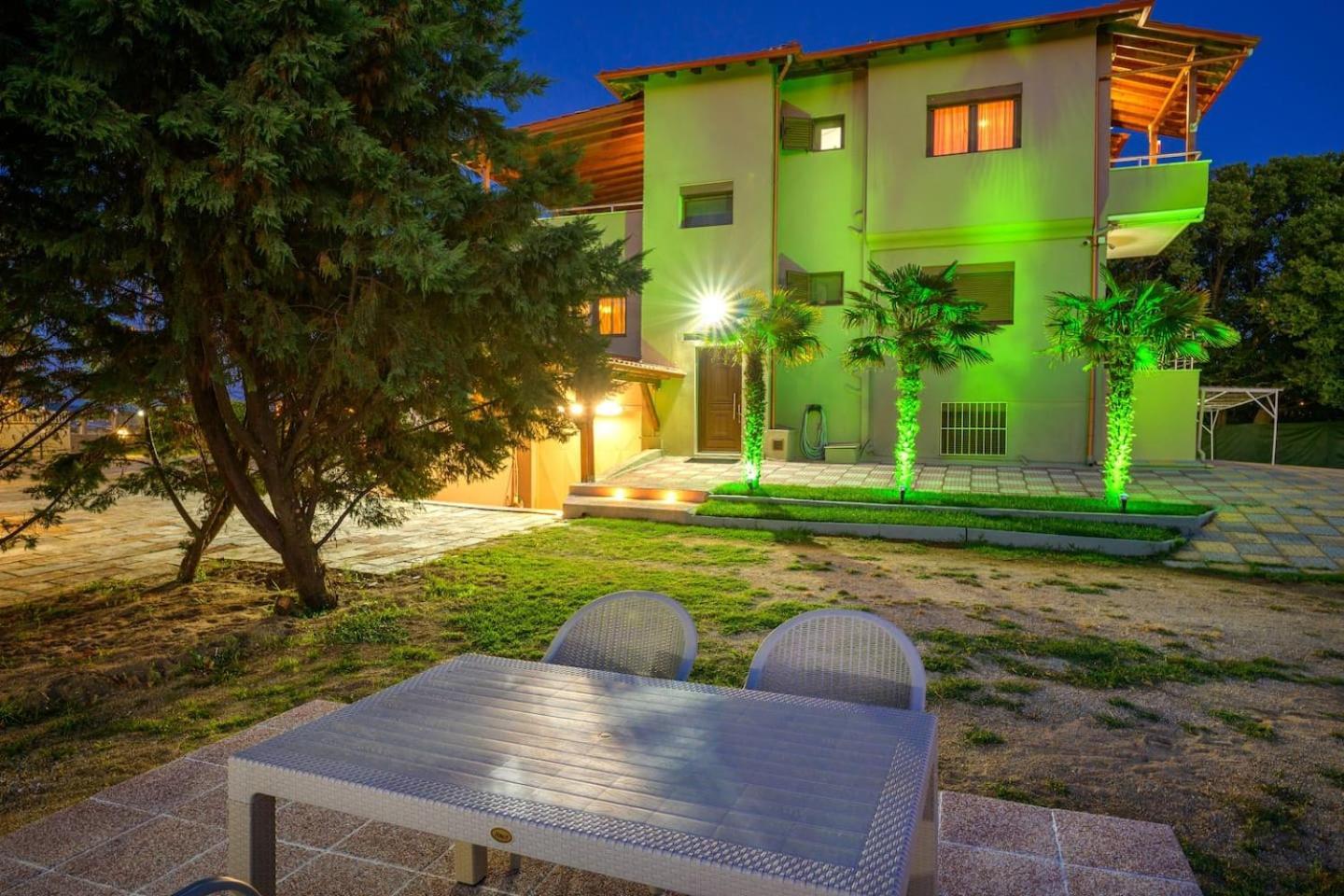 Apartment Tasos